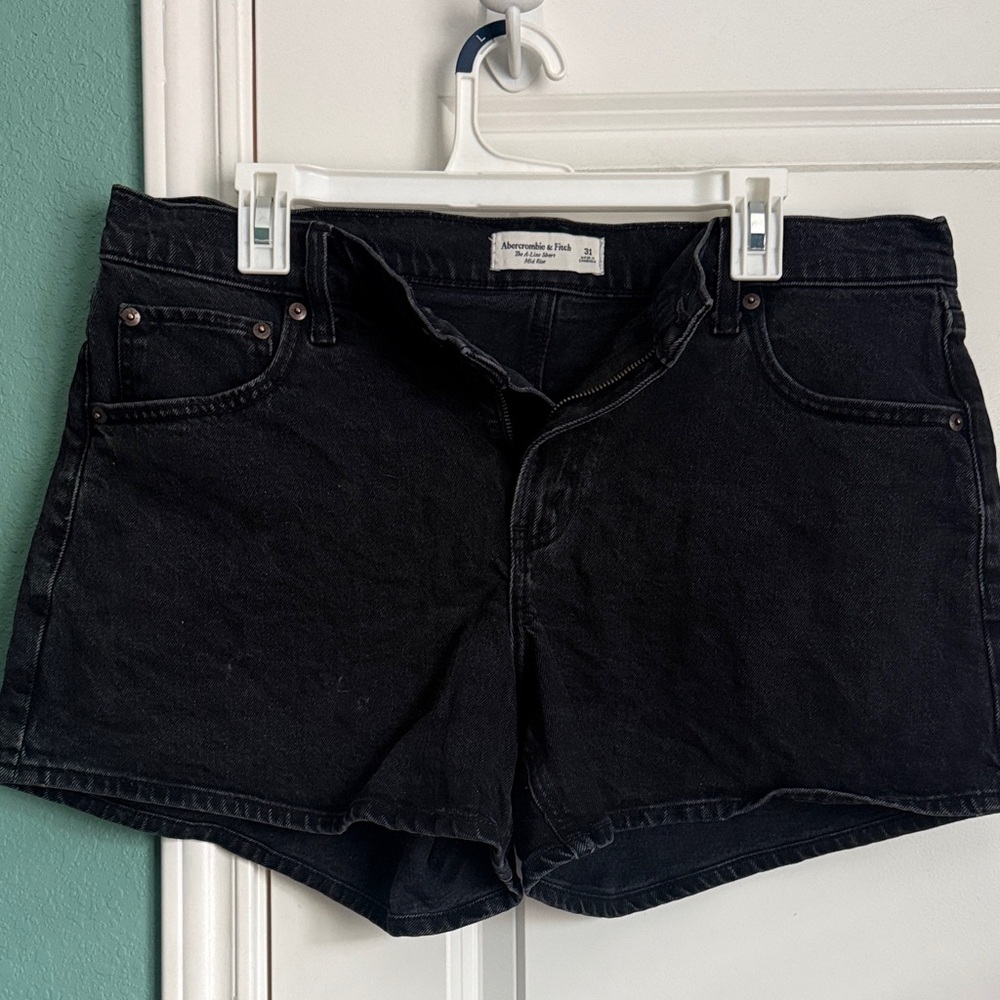 Abercrombie & Fitch Black Denim High-Rise Women’s Shorts